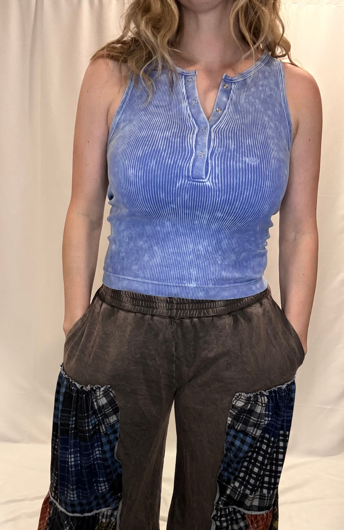 washed ribbed button tank