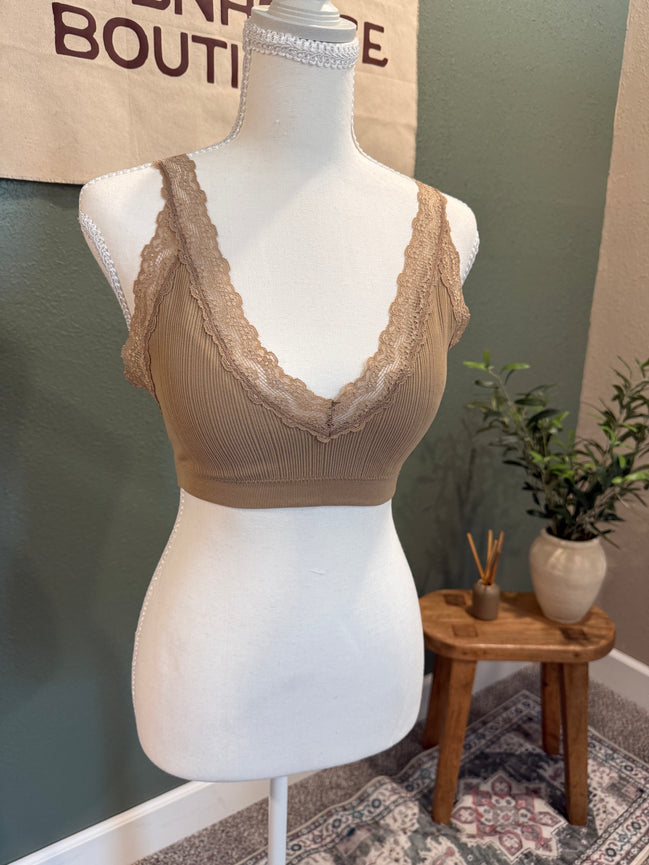 lace trim bralette