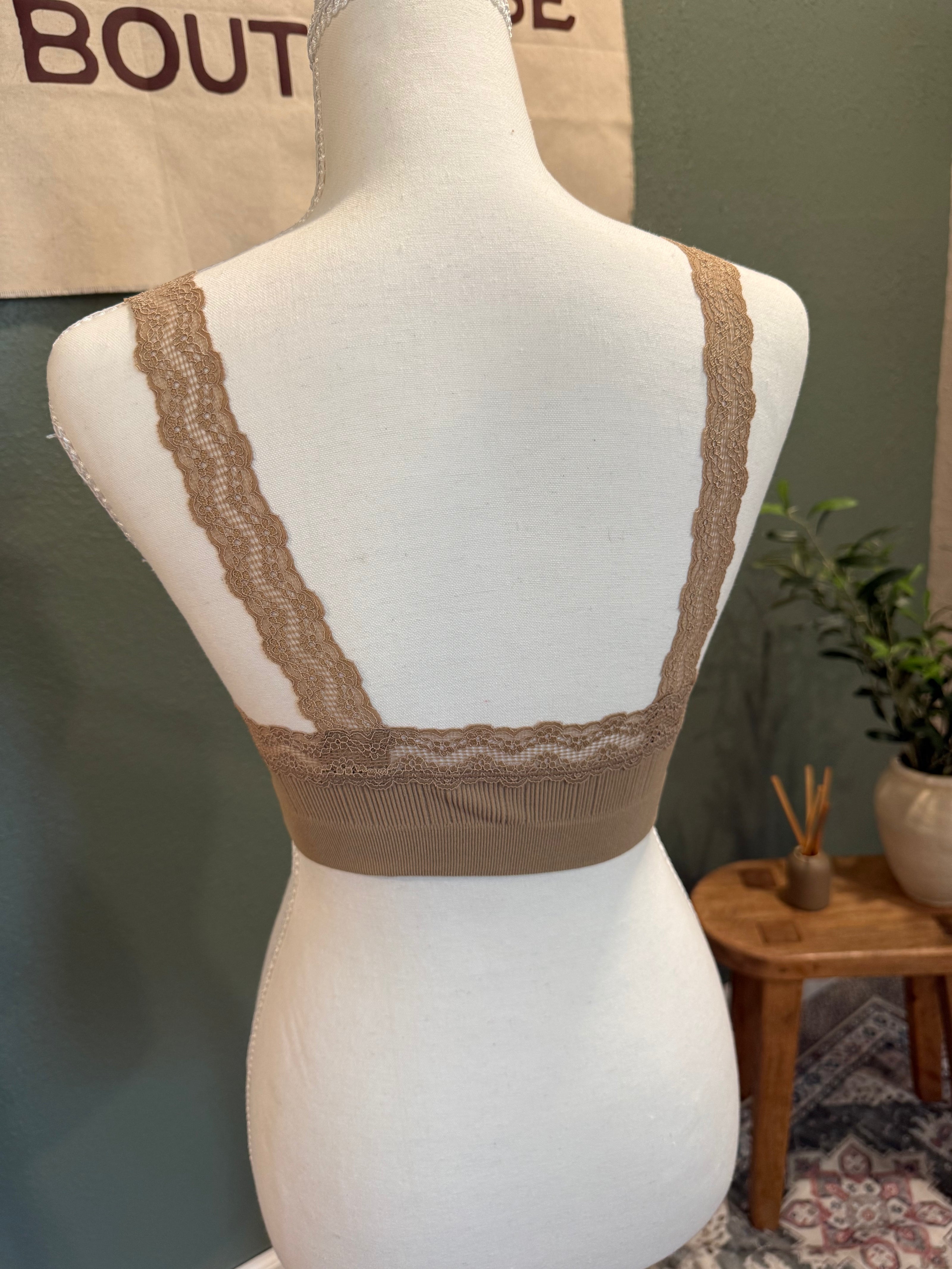 lace trim bralette