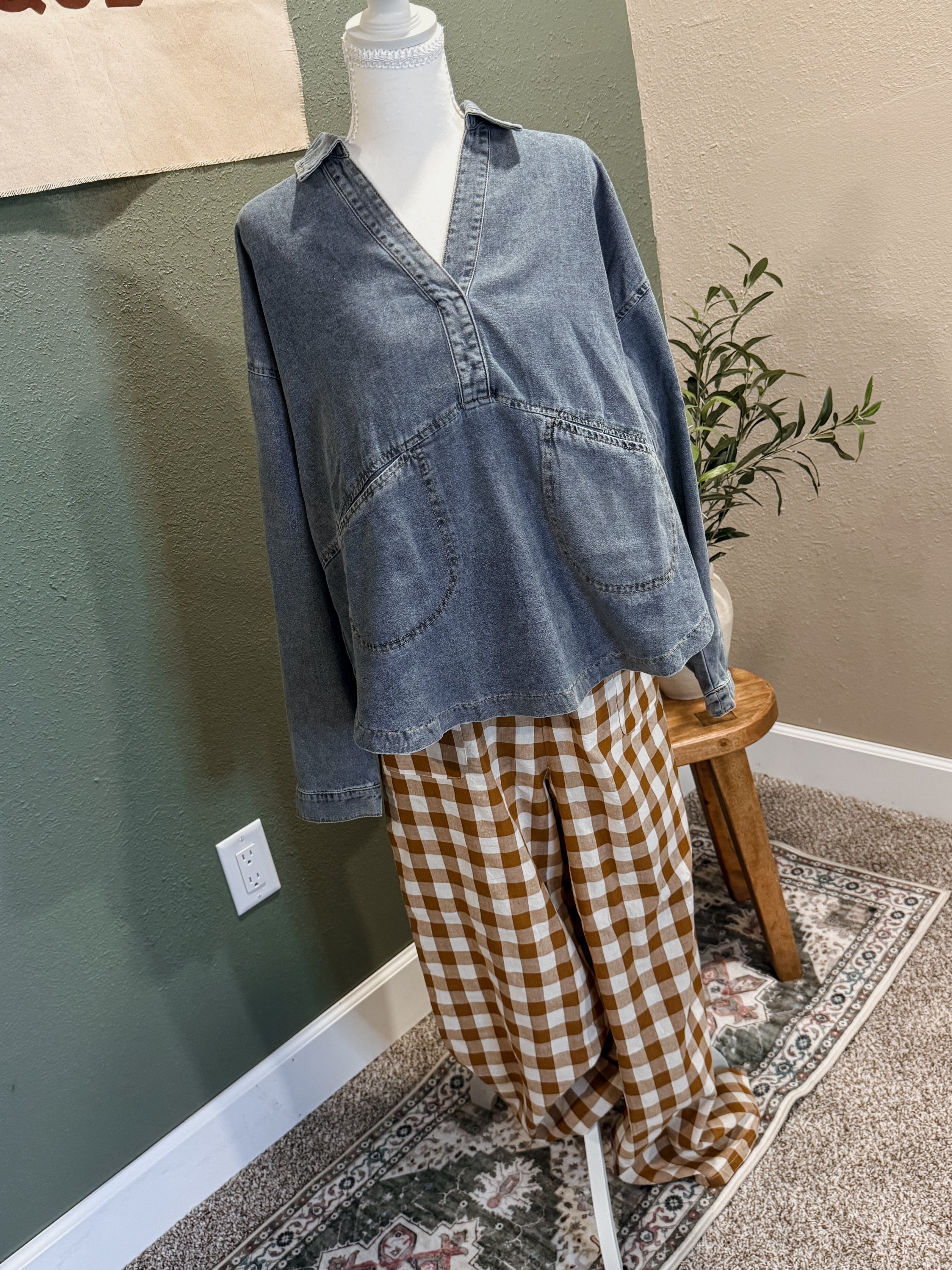 the hattie top